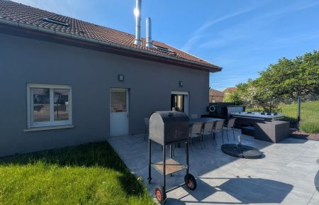 G&icirc;te n&deg;52G14 Serqueux - Haute-Marne - Terrasse SPA