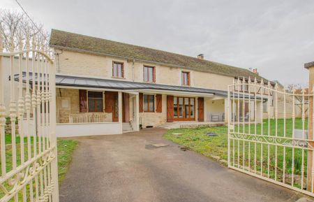 G&icirc;te n&deg;10G510 Arrelles - Aube - photo