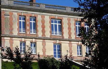 Chambre d'h&ocirc;tes n&deg;51G51209 Montmirail - Marne - Maison fa&ccedil;ade c&ocirc;t&eacute; jardin